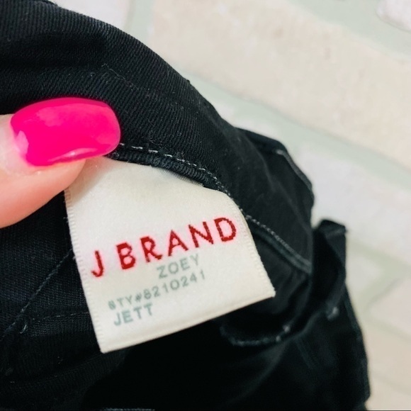 J Brand Zoey Triple Zip Skinny Jeans in Jett 25 - Picture 10 of 12